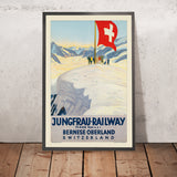 Poster di viaggio del Bernese Oberland innevato: Ferrovia della Jungfrau di Emil Cardinaux 