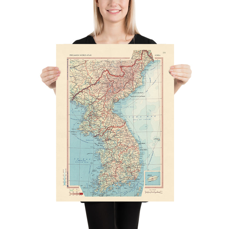 Ancienne carte de la Corée réalisée par le service topographique de l'armée polonaise, 1967 : Séoul, Busan, île de Jeju, guerre de Corée, monts Taebaek